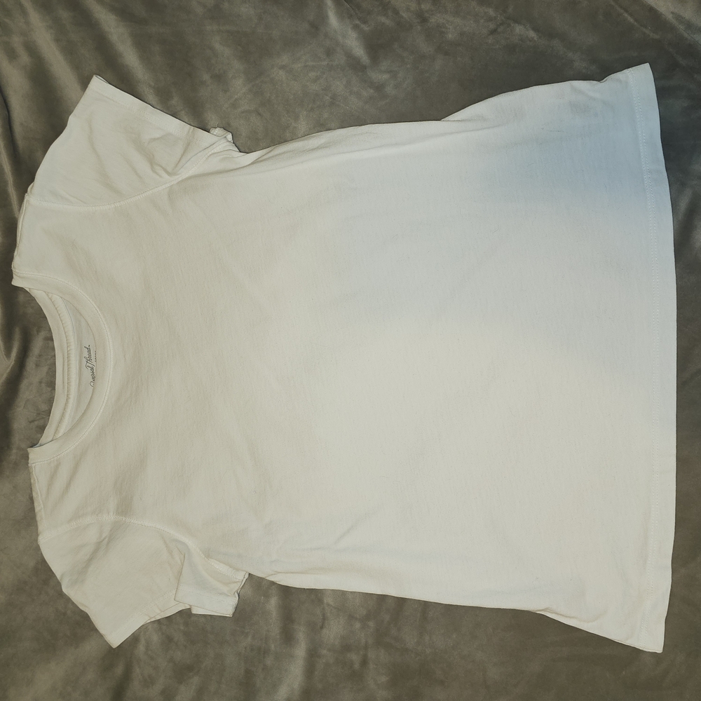 Set Of 4 T-Shirts (2 White, 2 Green)